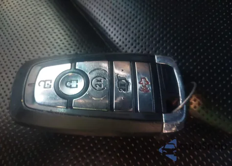 2020 Lincoln Nautilus Reserve z USA, uszkodzony, nr VIN 2LMPJ8K97LBL07013